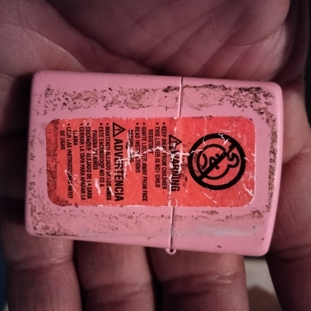 Pink Lighter - Picture 3 of 13